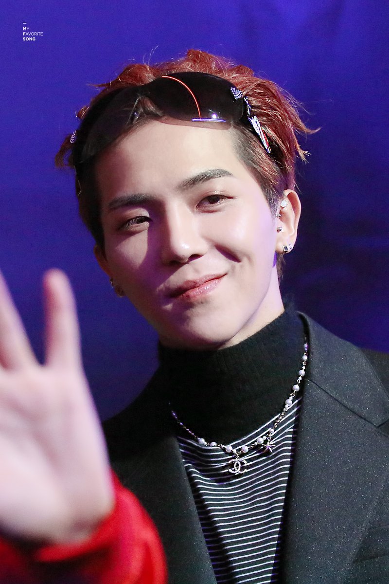 MYFAVORITE_MINO's tweet photo. 녹고 없어😖 청담에서 녹아버리고 없어졌어 난,,

200109 지미추 Jimmy Choo HQ 
#WINNER #위너 #송민호 #MINO

@official_mino_ https://t.co/NyEpsLF5PA