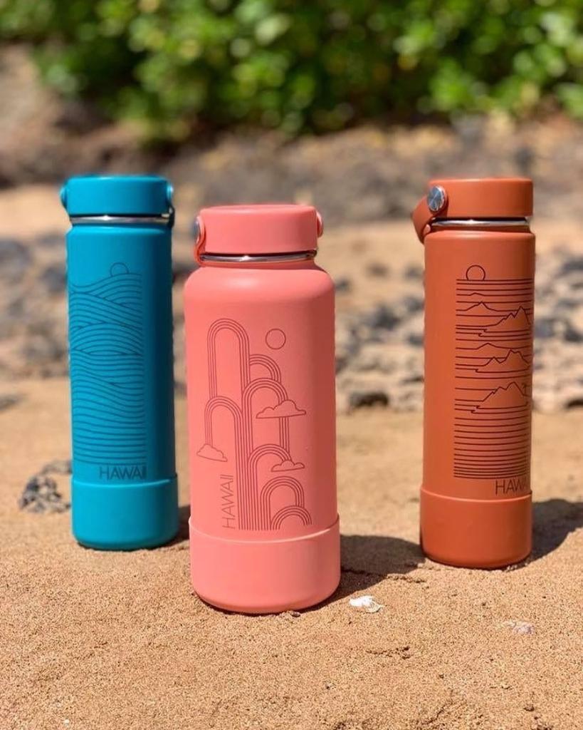 Looking for an awesome souvenir or gift to bring home to friends and family? Check out these awesome @hydroflask bottles with custom Hawaii designs! <a href="/cruiseboutique/">h</a> in Whaler's Village has these in stock along with many other uniquely-Maui gifts. #makeourdestinationyours