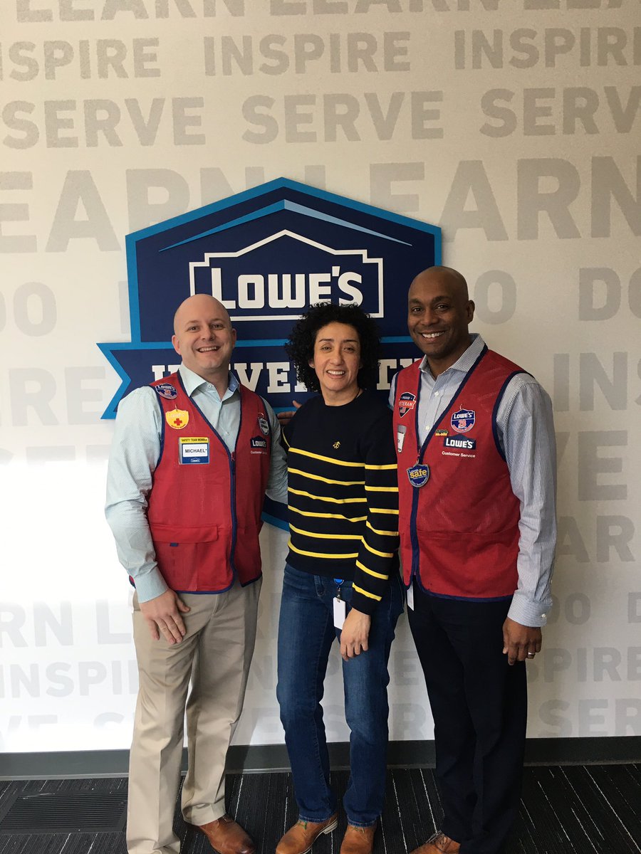 Familiar faces at #LowesUniversity DMLE! #Committed #Leaders striving for greatness in 2020! #lowes #loweslife #leadingfromthefront #region30 #focused