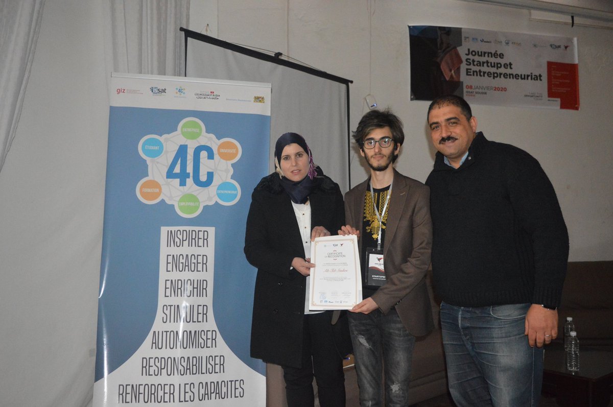 realHediMlika's tweet photo. Yesterday I was a speaker the 2nd edition of Startup &amp; Entrepreneurship day
Quick overview about @alttabstd and how to build an entrepreneur mindset. https://t.co/Ni1A9bxcFR
