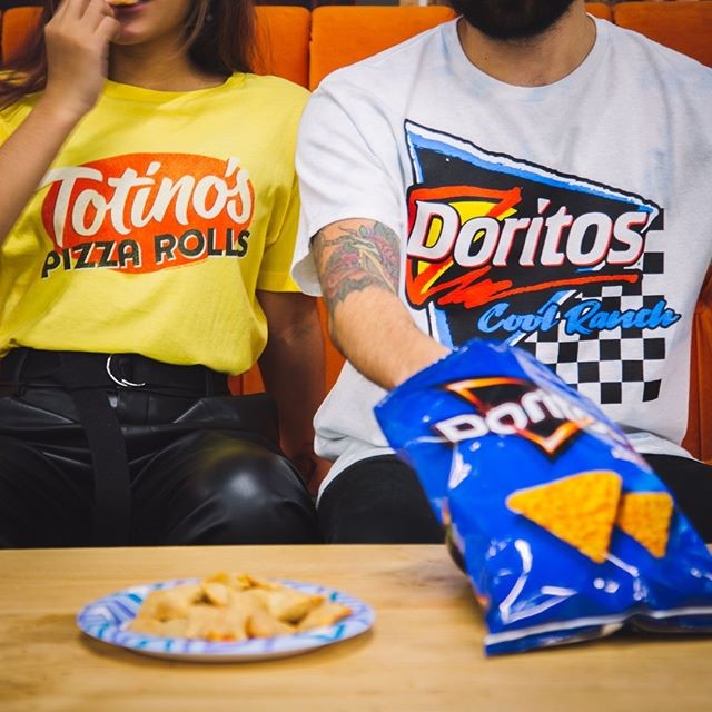 WestgateMallTex's tweet photo. Lookin’ like a snack! What was your go-to afterschool snack? (Photo: @HotTopic) #LetsGoShopping https://t.co/TSCGQ2fOGF