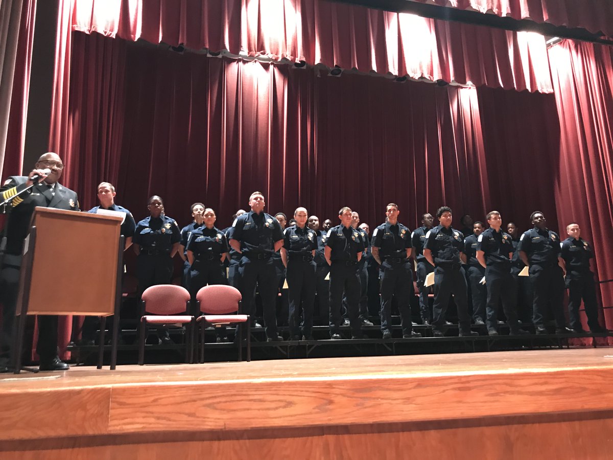 augustafiredept's tweet photo. Thank you to the @AUG_Chronicle & @MiguelLegoas for highlighting our newest #firefighters during last night's ceremony.
You can read the article here -> https://t.co/8EnyozVGAH
#FirstResponder #AugustaFire https://t.co/hO1GmixqT1
