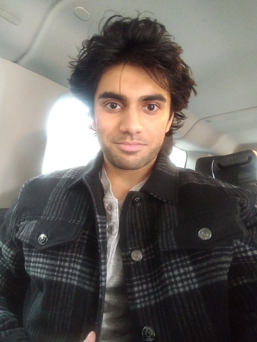 danishfarooqui's tweet photo. On set again for a new thing. That's all I can say for now.

#NiceJacket #ZARA #CrewVan #style #TVactor #menasa #Brooklyn #HappyHolidays https://t.co/emdRKcVWJi