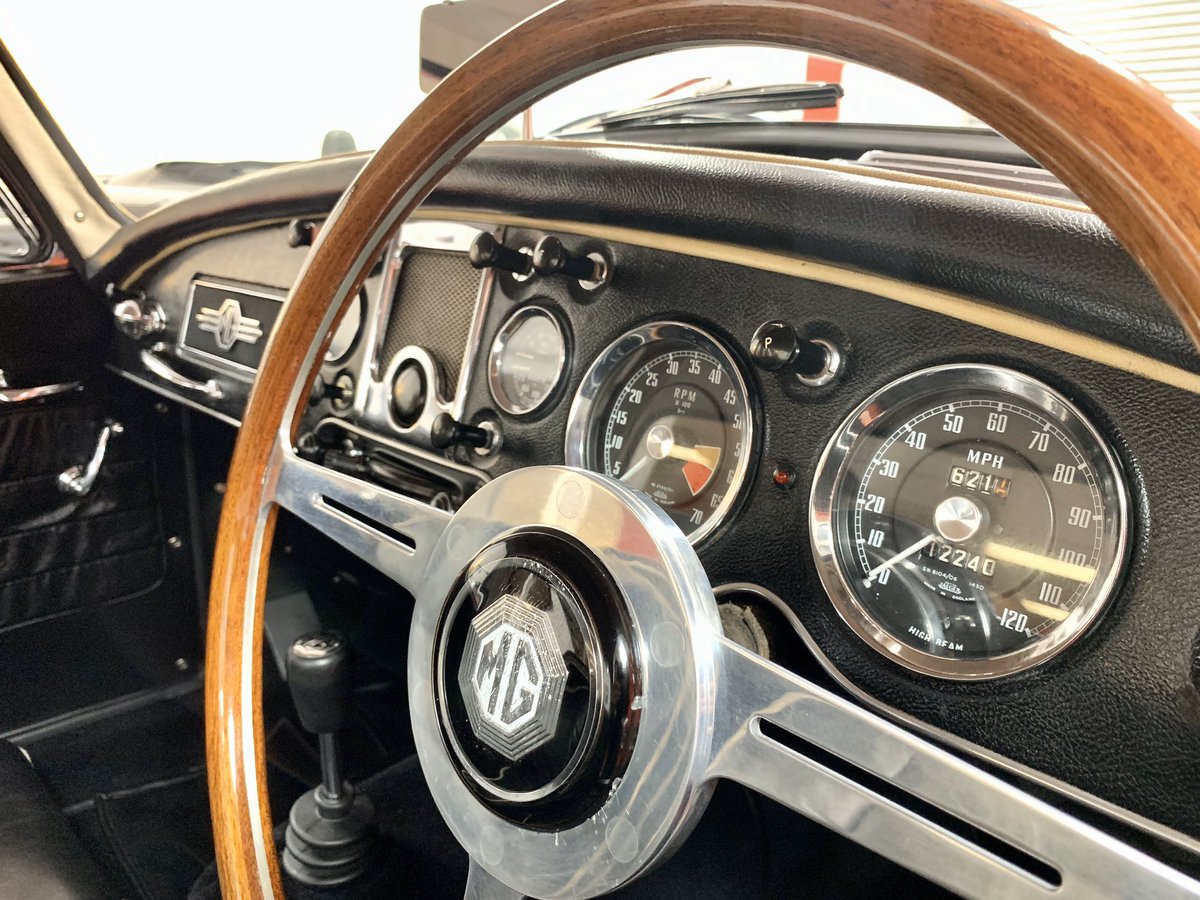VibedClassics's tweet photo. AVAILABLE NOW... MGA MK1 1600 Coupe 1960, Genuine UK RHD Matching Numbers Car, Documented History &amp; Restoration, MGCC Pride of Ownership Winner 2016 😍 Full Details and HD Pictures @ https://t.co/i2aNNaWRJh #classiccars #mga #mgoc #mgcc #mgacoupe #britishclassiccars https://t.co/qllY1b5tb8