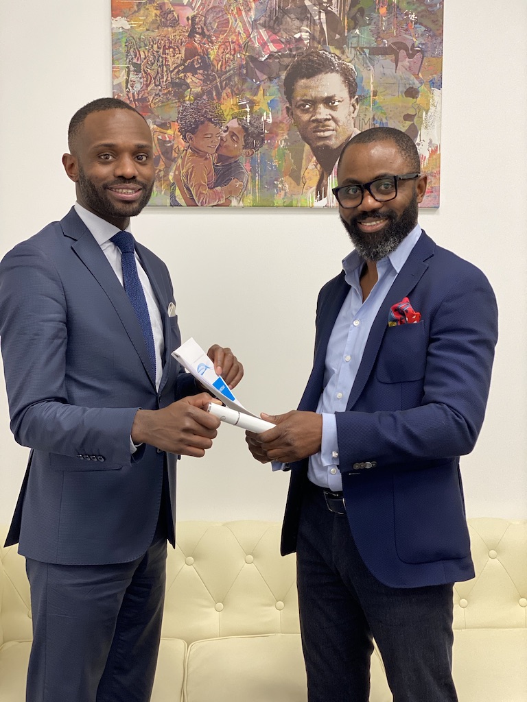 QuantumOneGroup's tweet photo. @QuantumOneGroup est fier de présenter son premier Vice-President, Business &amp; Success Manager, @Junior_UPELELE. #DigitalBusinessDeveloper reconnu. La Direction affiche une #Identité, des #Origines et des #Convictions : #WorkingTogether #MakeWorldwideBusiness #MakeAfricanBusiness https://t.co/ujtme6uQ8A