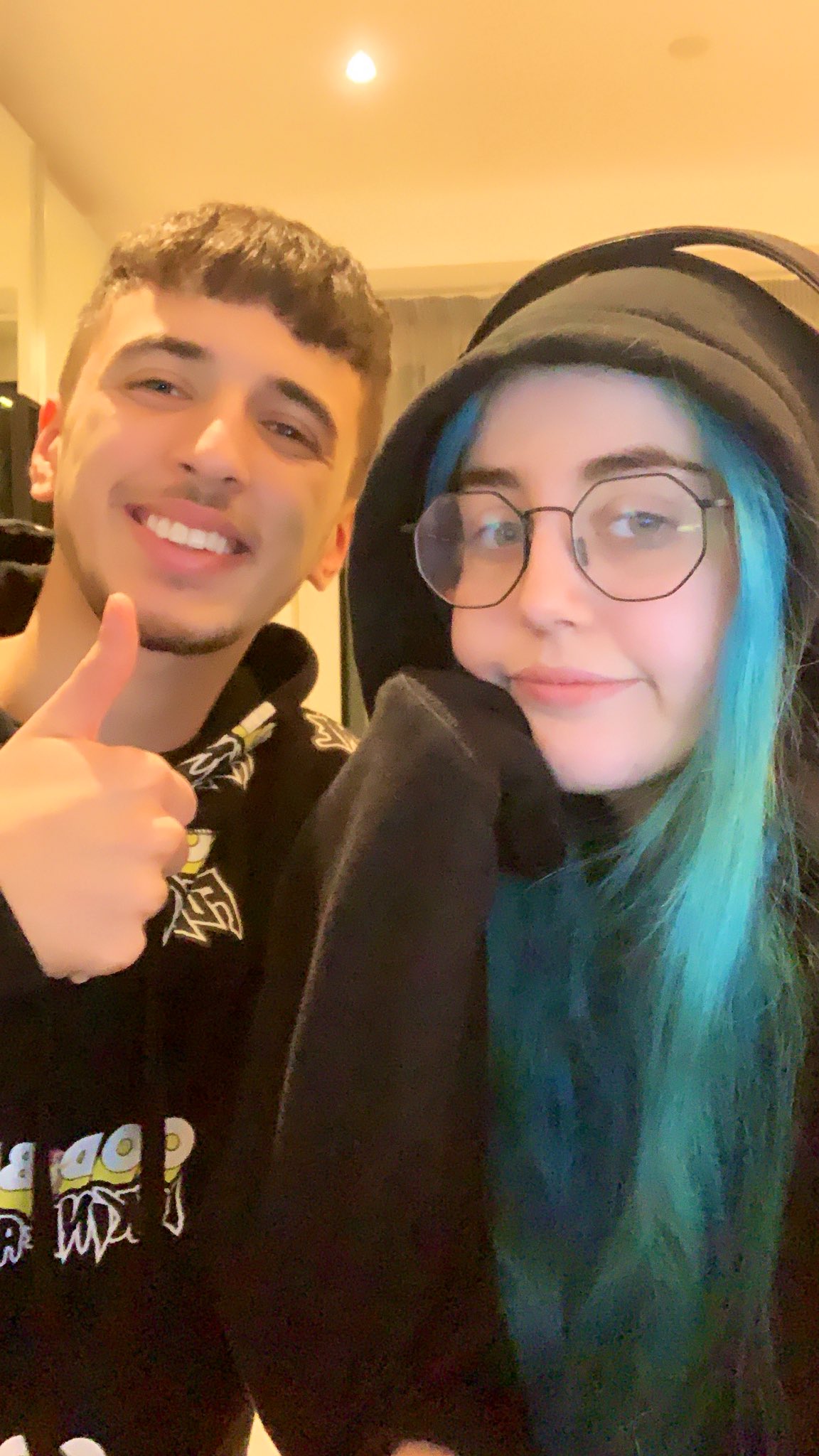 Gee ☁️ on X: Live now with @TheBurntChip t.coH6PvCkI5WF  t.coRAbpzBURsh  X