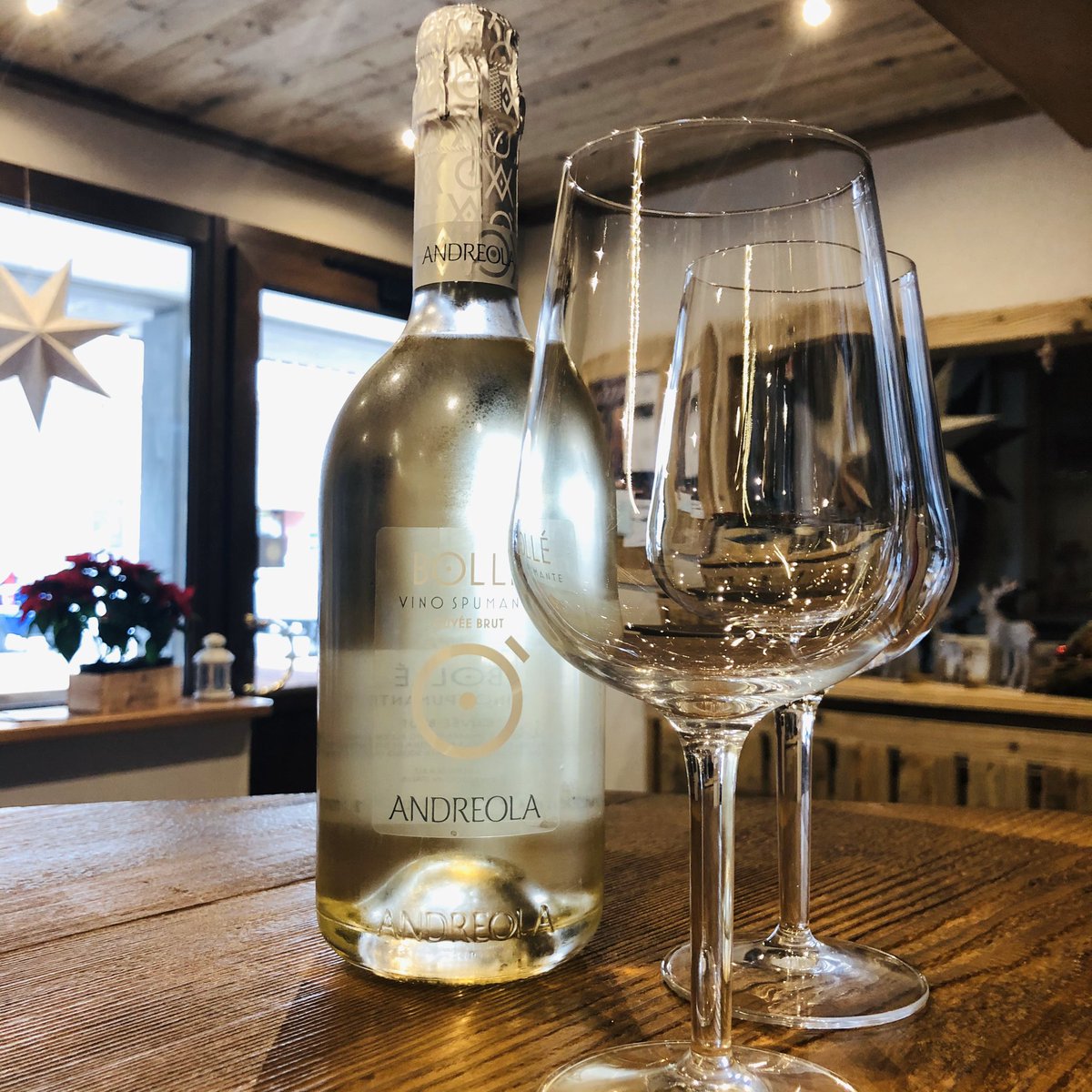 GruppoAbc's tweet photo. Request bottles of prosecco for your arrival @ Hotel Clotes https://t.co/Jw4U0DtgbH