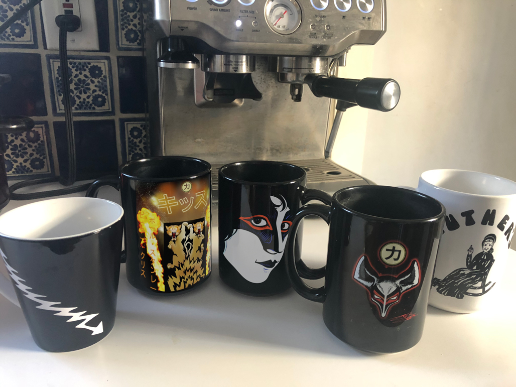 KlickTeeShop's tweet photo. I'm always excited to have a coffee with one of these cool mugs. https://t.co/gMD4h1OIjy
#KlickTeeShop #EricCarr #kissmeetsthephantom #kissband #wickedlester #samtserpent #AceFrehley #PaulStanley #PeterCriss #GeneSimmons #Starchild #Demon #Spaceman #CatMan #kissnation #kissarmy https://t.co/FMZXos9I0p