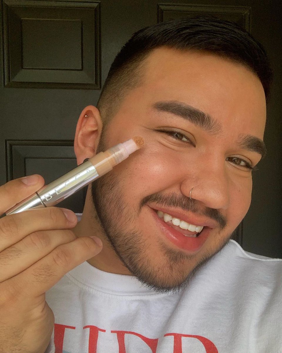 Influenster's tweet photo. Find your light like Jon with the new @BECCAcosmetics LightShifter Brightening Concealer! 🤩 What's giving you light in the new year? Tell us in the comments! #BECCALightShifter https://t.co/xFgUiR71f2