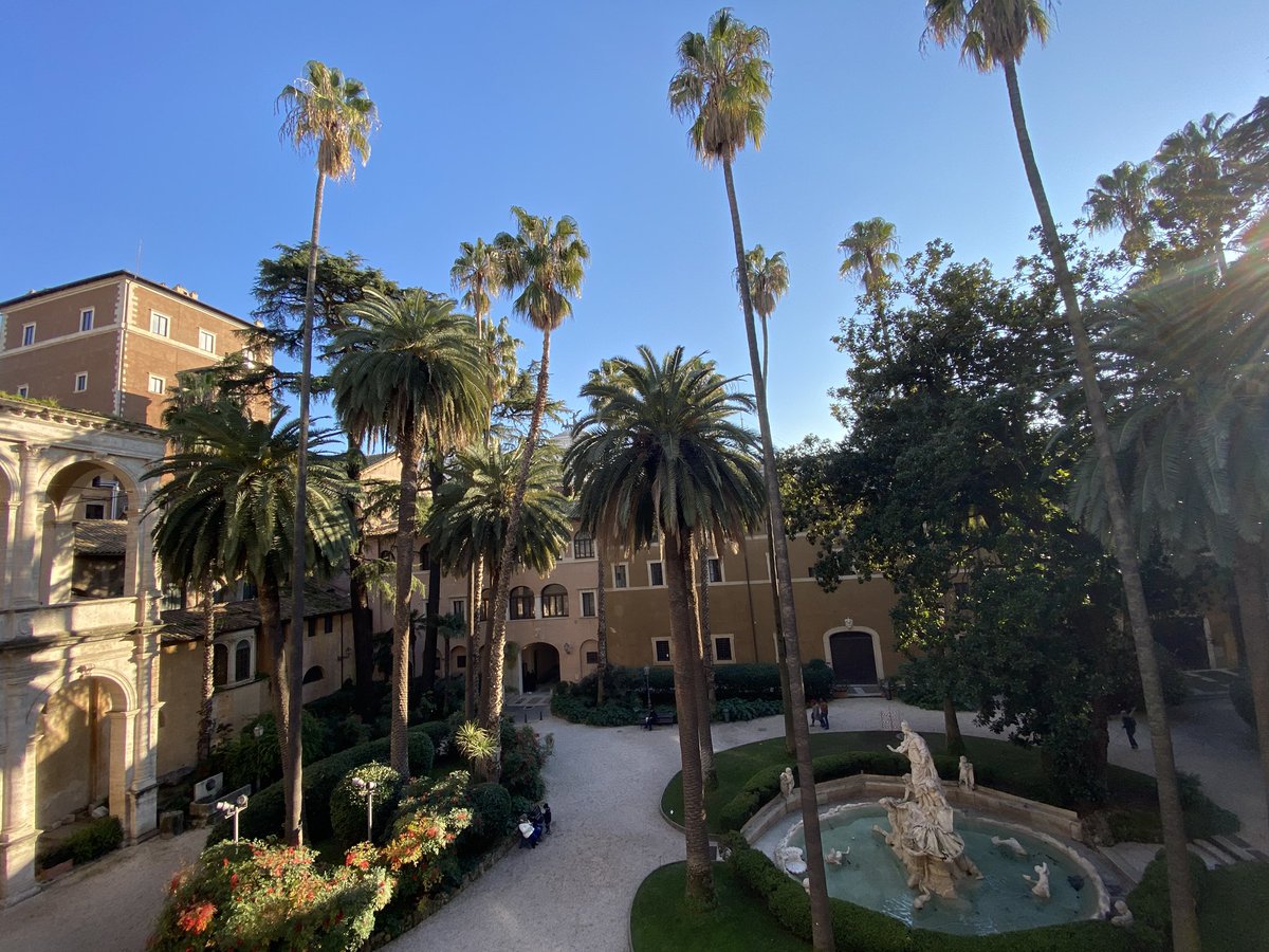 understandrome's tweet photo. I dropped into Palazzo Venezia today for the update of the Rome @RoughGuides. Extra rooms have been incorporated into the permanent museum route in the last couple of years and a recent rehang means I need to give the entry a jiggle. I was the only person there. #rgontheroad https://t.co/YwHfPJhDaA