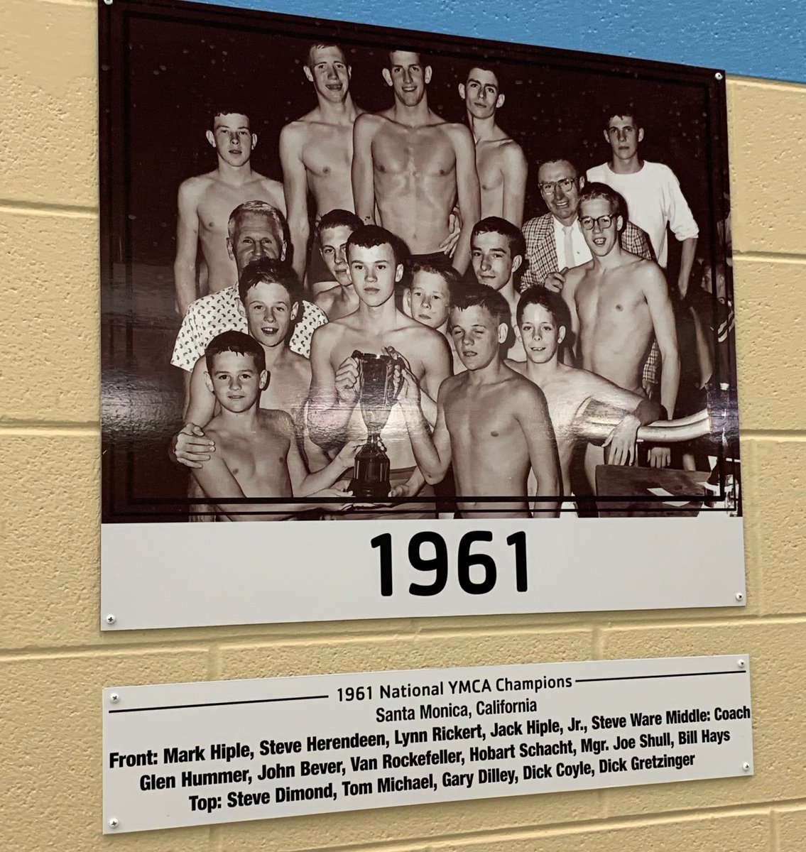 swim_sca's tweet photo. Look closely! Coach Van Rockefeller is pictured here in this awesome #throwback photo! (He is in the very middle ... you can just see his head) https://t.co/Pi4ObzsCV3