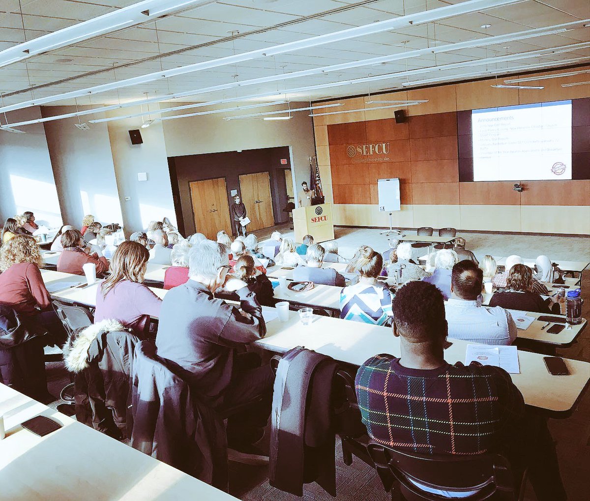 FoodPantriesCD's tweet photo. Meeting with reps. from more than 65 local food pantries at our all-coaltion meeting. This is how we bring collaborative #localimpact into action. Thank you to our partners in the fight to #endhunger — @SEFCU — for hosting all of us! 
#thefoodpantries #tfp #sefcu https://t.co/Nqf4UPHnny