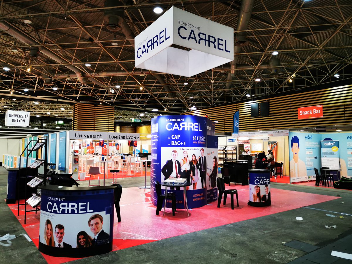 Salon de l'<a href="/letudiant/">l'Etudiant</a> 2020 J-1 avant l'ouverture des portes d'#EUREXPO #Lyon #Chassieu le stand Carrel #G80 en phase de finition... Bienvenue dès 9h demain... Et découvrez nos formations et une animation XXL... 😲😂