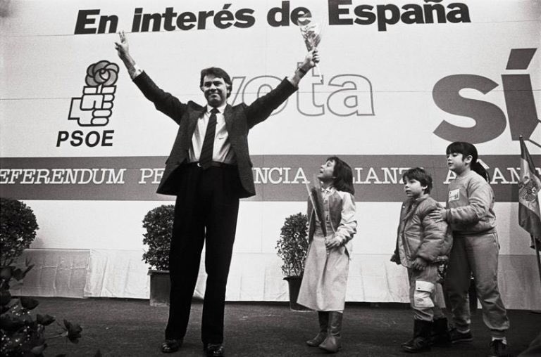 _PCTE_'s tweet photo. 🔴PSOE: Una historia de traiciones.

▶️Si por algo se ha caracterizado el @PSOE a lo largo de su historia, es por sus numerosas traiciones a la clase trabajadora.

🔜Aquí recogeremos algunas de las más importantes durante los próximos días.

👇Abrimos hilo👇 https://t.co/1s6bmcTVQD