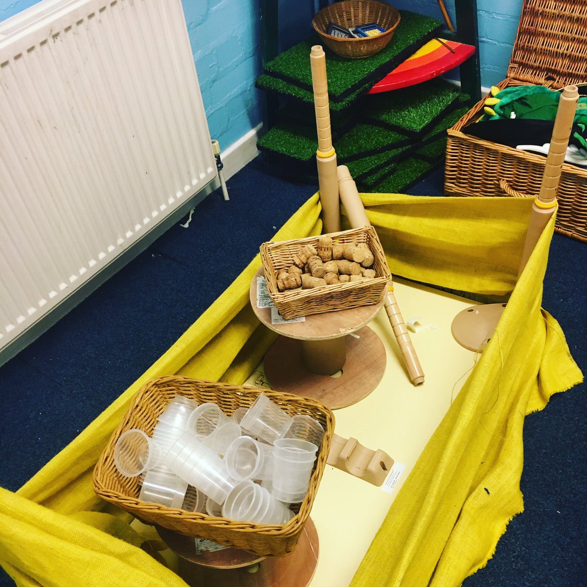 recycledclass's tweet photo. Please don’t spend hours setting up immaculate role-play spaces for #earlyyears learners. There’s nothing like open-ended, deconstructed spaces with #reused #waste objects. Imaginary worlds unfold - designed and led by children themselves. Magic! #childled #creativeplay https://t.co/bIJm27qnhe
