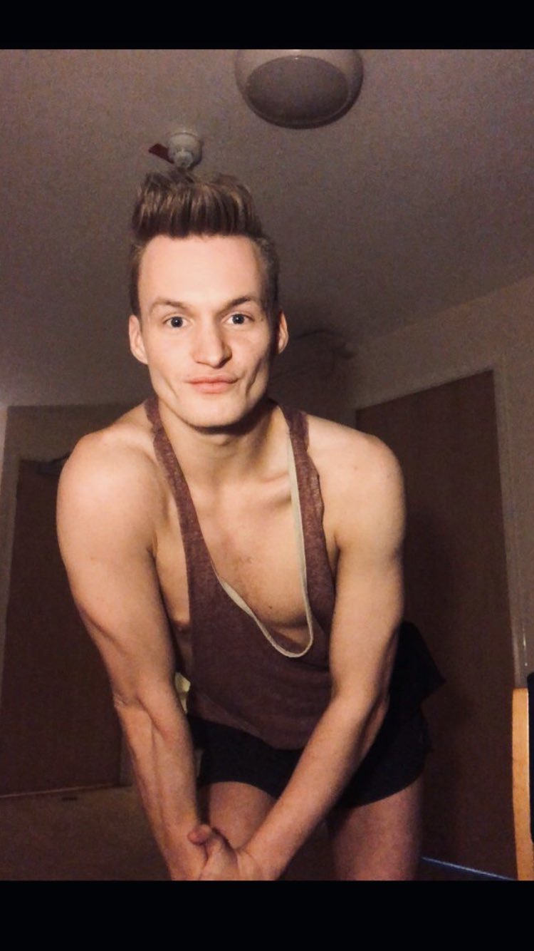 Signed up to @sleepyboyuk was so excited for my first booking.... spoke for a while, waited for deposit