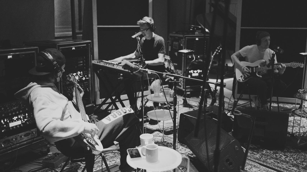 mcflymusic's tweet photo. Back in a studio 👀 https://t.co/tgui7Kf2xa