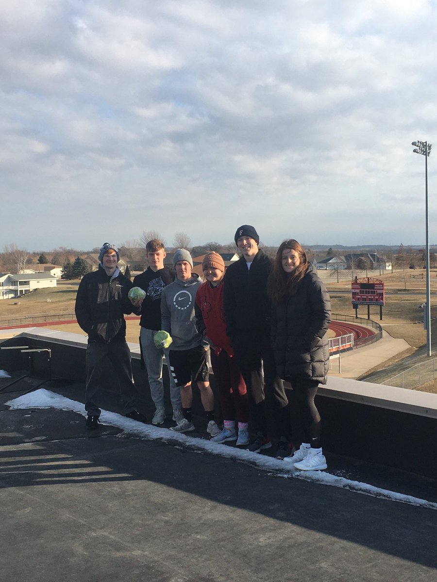 AllisonSchip's tweet photo. Brought these daredevils to the roof for an acceleration lab. The only casualties were two heads of lettuce. The remains are being used to feed the chickens next door ⁦@JamiePudenz⁩ #Physics #APFalconScience ⁦@APFalcons⁩ https://t.co/ZJdmRwrPkQ