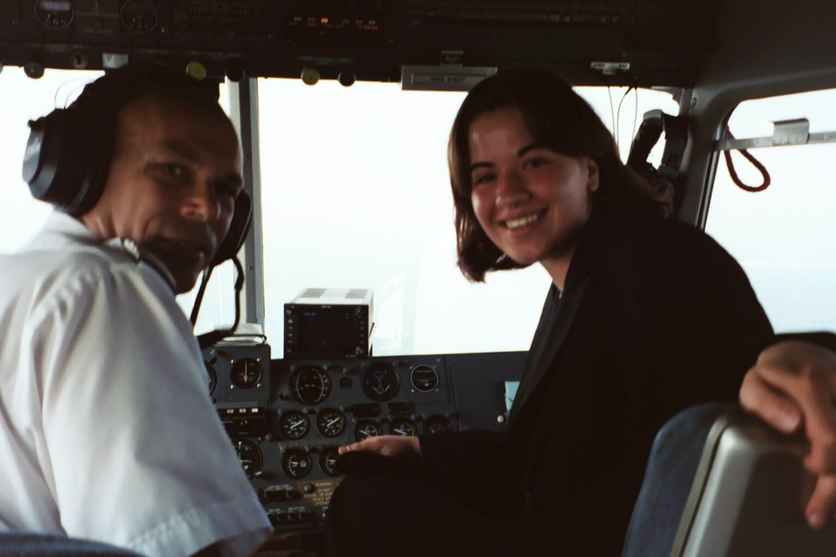 Sonja_Autovista's tweet image. Cool, saw the @GoodyearBlimp at the airport waiting for the flight home after #CES2020 . Nice farewell and fond memories of when I got to be a Blimp pilot for one day in 2002! #notonlyacargirl #multimodalmobility #FutureOfMobility ???