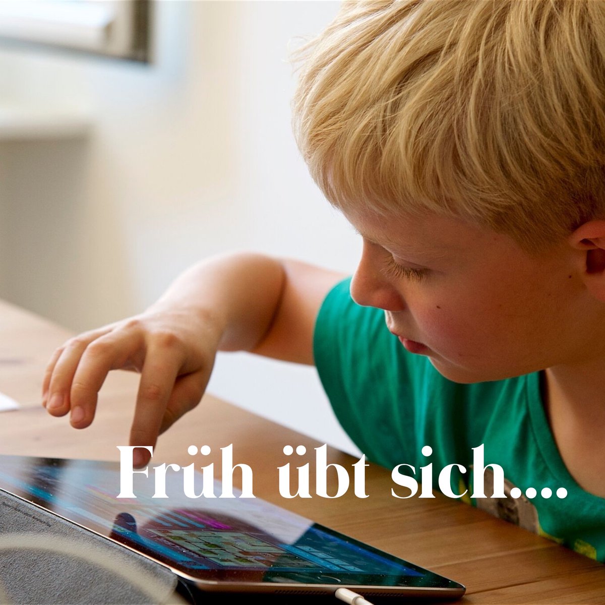 ...wer ein Meister werden will! Programmierkurse für Kinder jetzt auf Qurs.ch! 
qurs.ch/diverses/media…
•
•
#kids #master #programmieren #computer #Kinderkurs #Ferienkurs