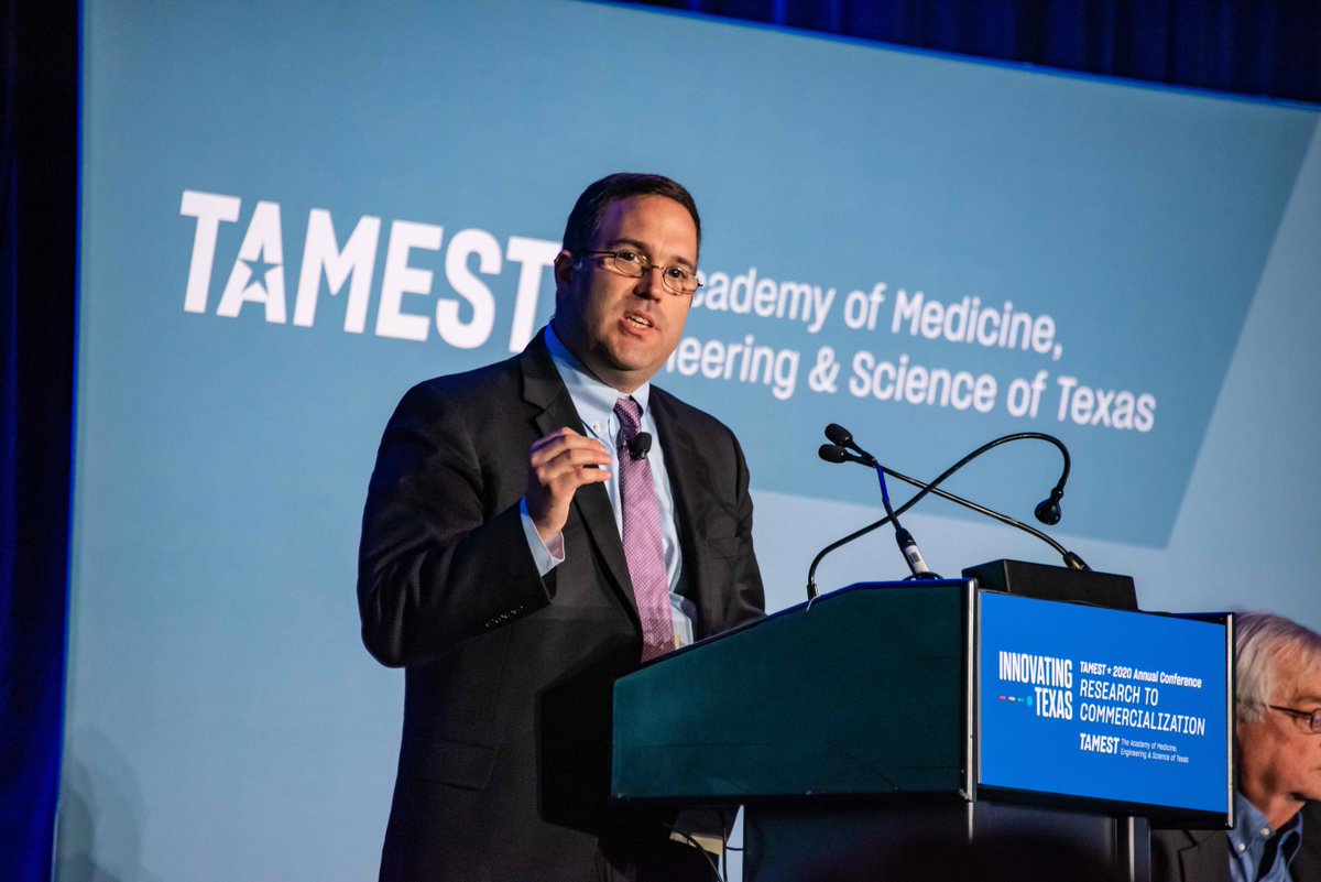 UHEngineering's tweet photo. 🙌🎉🎊 #UHEngineering is cheering on @UH_RimerGroup Dr. Jeffrey Rimer at @TAMESTX 2020 meeting to speak and accept the O'Donnell Award yesterday for his work with crystal engineering! #engineeringexcellence #UHengineers #TAMEST2020 @UH_ChBE @UHRobertsonLab https://t.co/FTniqxU8cm