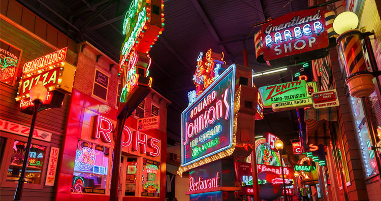 Whether you grew up here, you’ve been living here for years, or you just arrived—there are probably  few things in Cincinnati that you just haven't gotten around to doing. Yet. ✅

The Things You’ve Been Meaning to Do Since You Moved to Cincinnati: ow.ly/6aKz50xOwXn