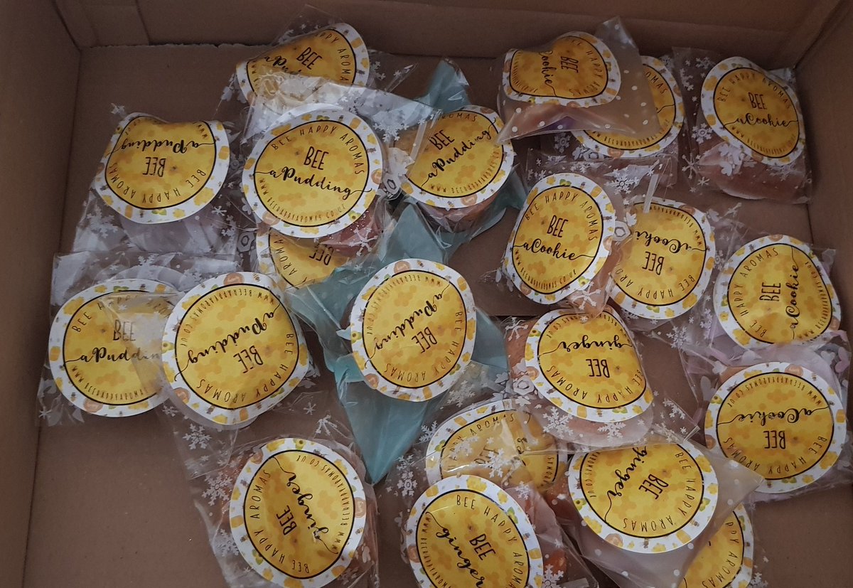 BeeHappyAromas's tweet photo. Spicy &amp; Bakery lovers .. Talk to me
370g of
Bee a Pudding (Christmas Pudding)
Bee a Cookie (Cookies)
Bee Ginger (pure ginger)

Bargain price of £8.50 POSTED😎

Ready to go in the morning. Message me please as not on the Website.😀 https://t.co/3raO90CsyT