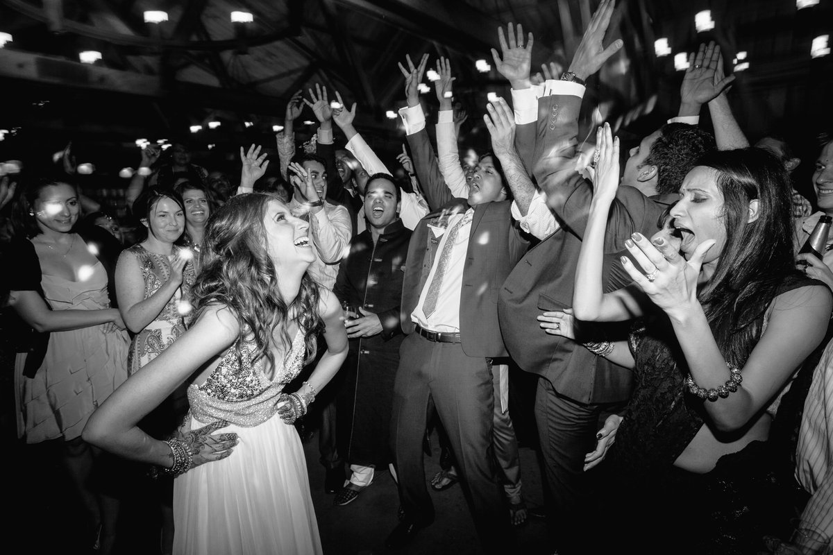 Philippa &amp; Anurag's dance floor at <a href="/BendooleyWines/">Bendooley Estate</a> went OFF! Love these pics by <a href="/Hilary_Cam/">Hilary Cam Photography</a> capturing the fun. #BendooleyEstate #HilaryCam #XYDJ #SouthernHighlands💃🕺