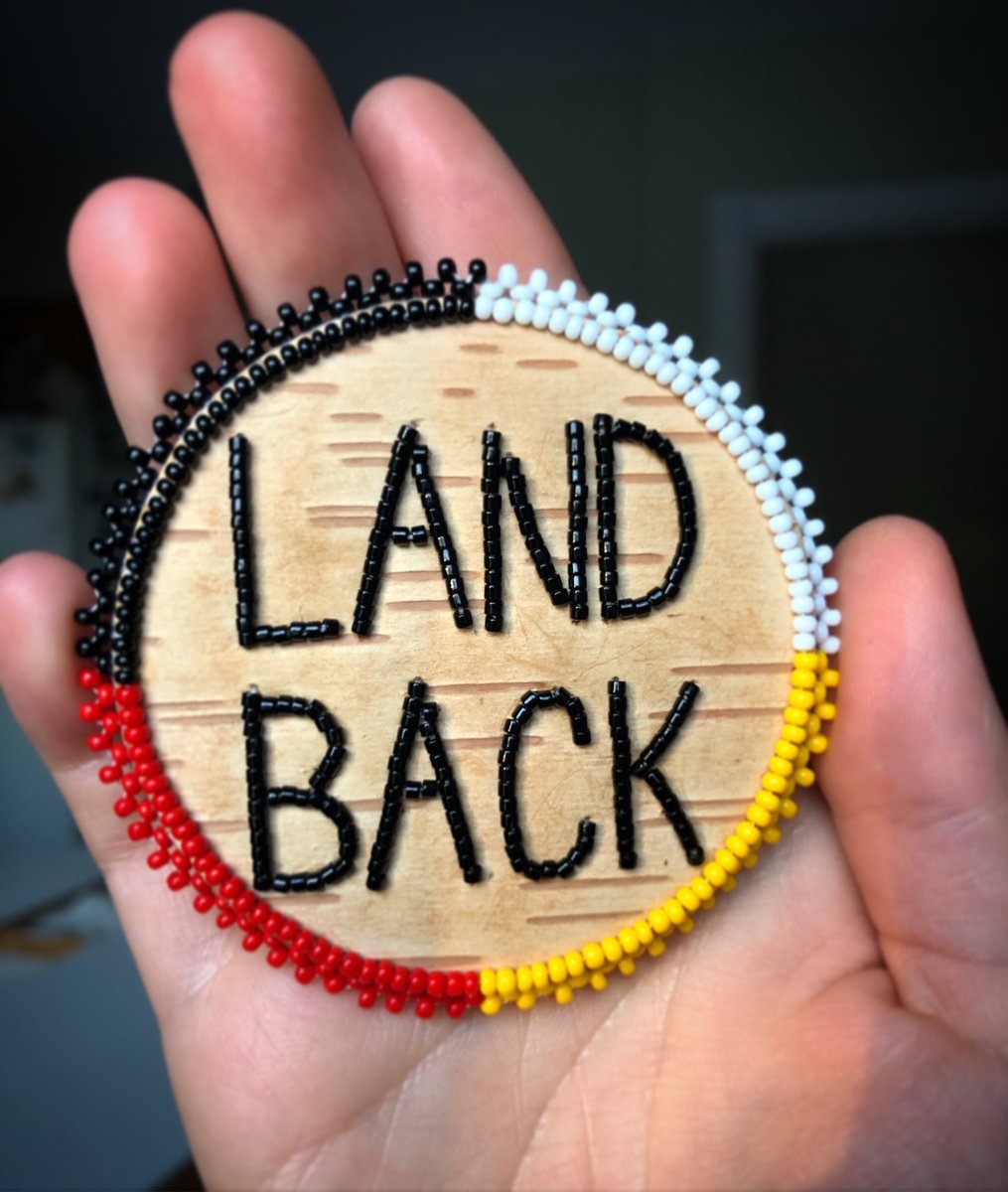 beadagainstfash's tweet photo. 🗣 it’s not a metaphor 🗣 https://t.co/QJ06UV8Bq3