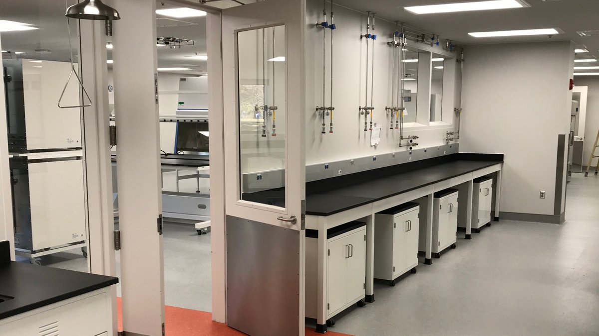 JohnsrudArch's tweet photo. Since last summer, we've been working on a renovation from shell space to a new lab that focuses on targeted cancer therapy. This project is one of several specialized labs we are working on and we’re excited to be part of this amazing scientific exploration! 🔬🧬 https://t.co/Tx3qL1SMXS