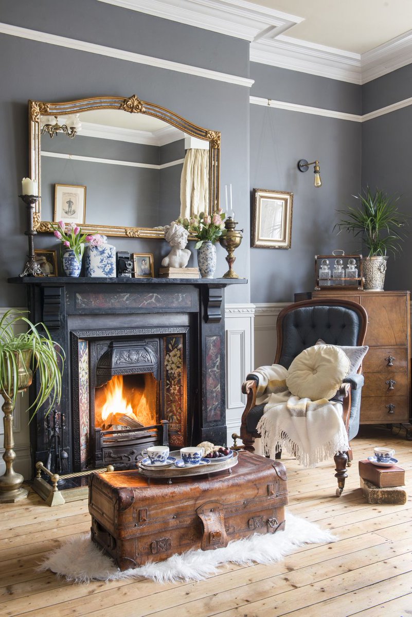 PeriodLivingMag tweet media