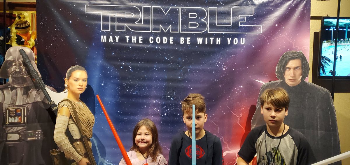 mihoopsguy's tweet photo. Having fun and learning lots at #CodeMash hopefully we'll win something too :) Thanks #TrimbleCodeMash https://t.co/JH7i7zItsL