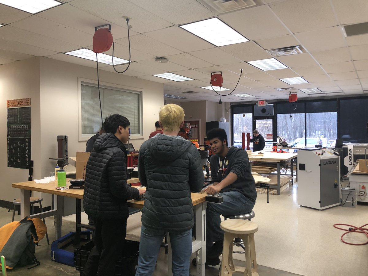 The Flying Circuits tweet media