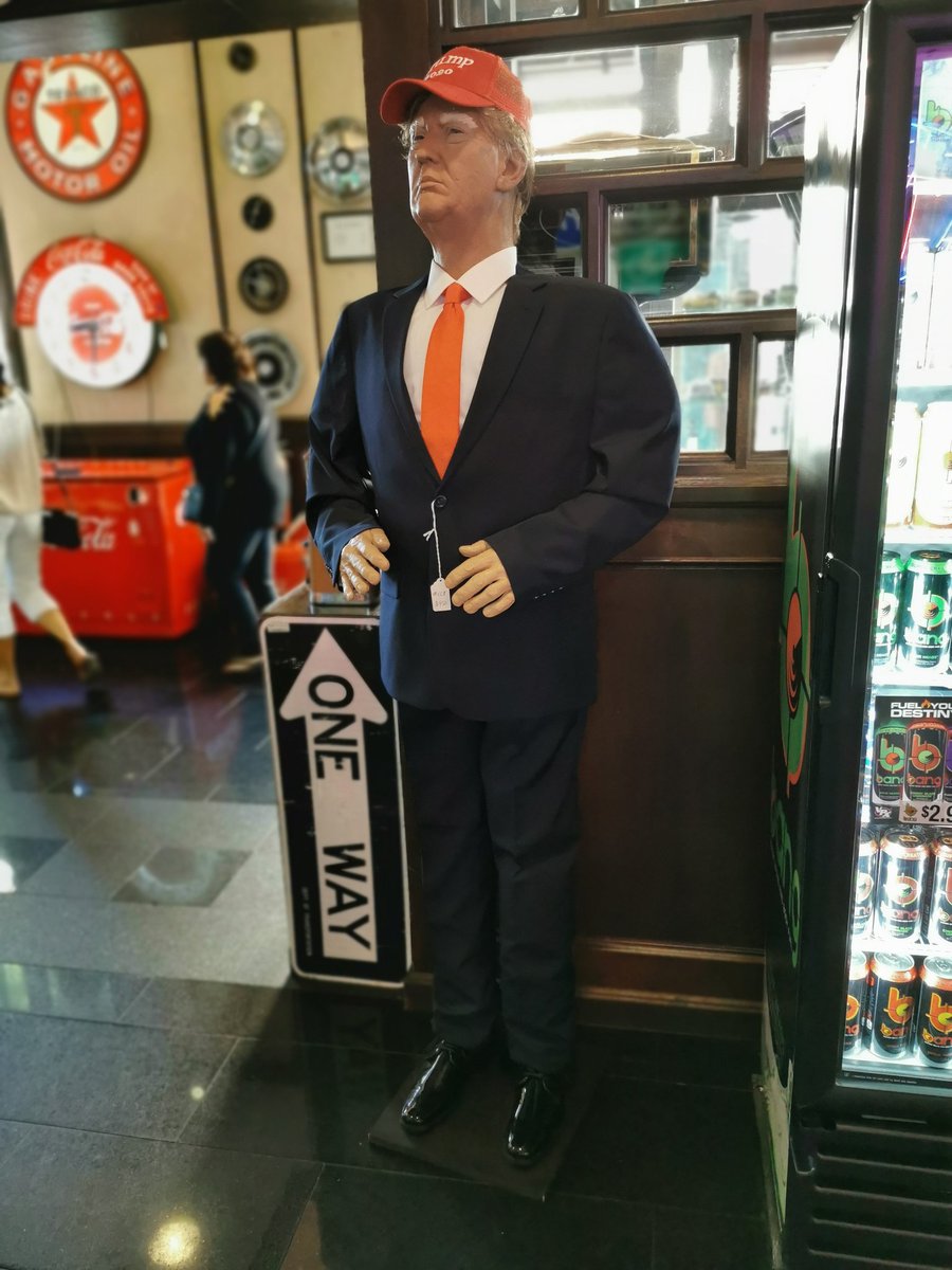 Lord_Sugar's tweet photo. I am going to buy this for @piersmorgan so he can lay it on his bed and sleep with it. https://t.co/duBZ5A8wzZ