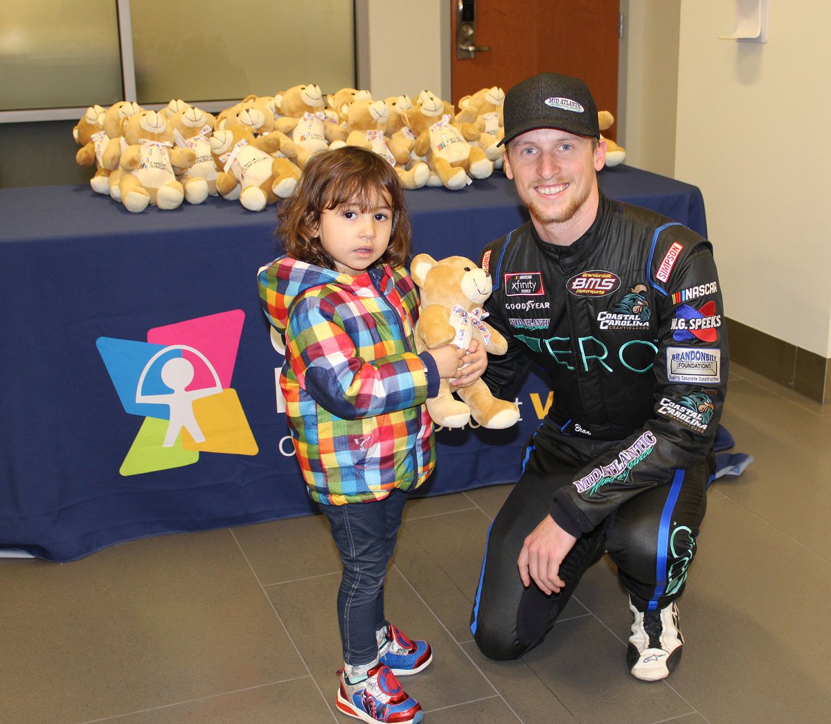 childrensatvcu's tweet photo. This Thursday we are thankful for the @RichmondRaceway! Earlier this week driver @brandonbrown_86 stopped by to hand out teddy bears to patients. Little moments like these make all the difference in a child's trip to the doctor. #KidsofCHoR #championsdreambig #RVA #nascar https://t.co/6c2Ei1ymqU