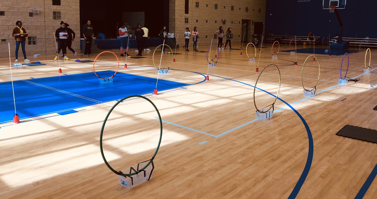 Learning to fly and race drones!  Science + P.E. collaboration!  @FortePaulPE <a href="/AGSHurricanes/">AtlantaGirls'School</a> #winterim2020 #AGSturns20