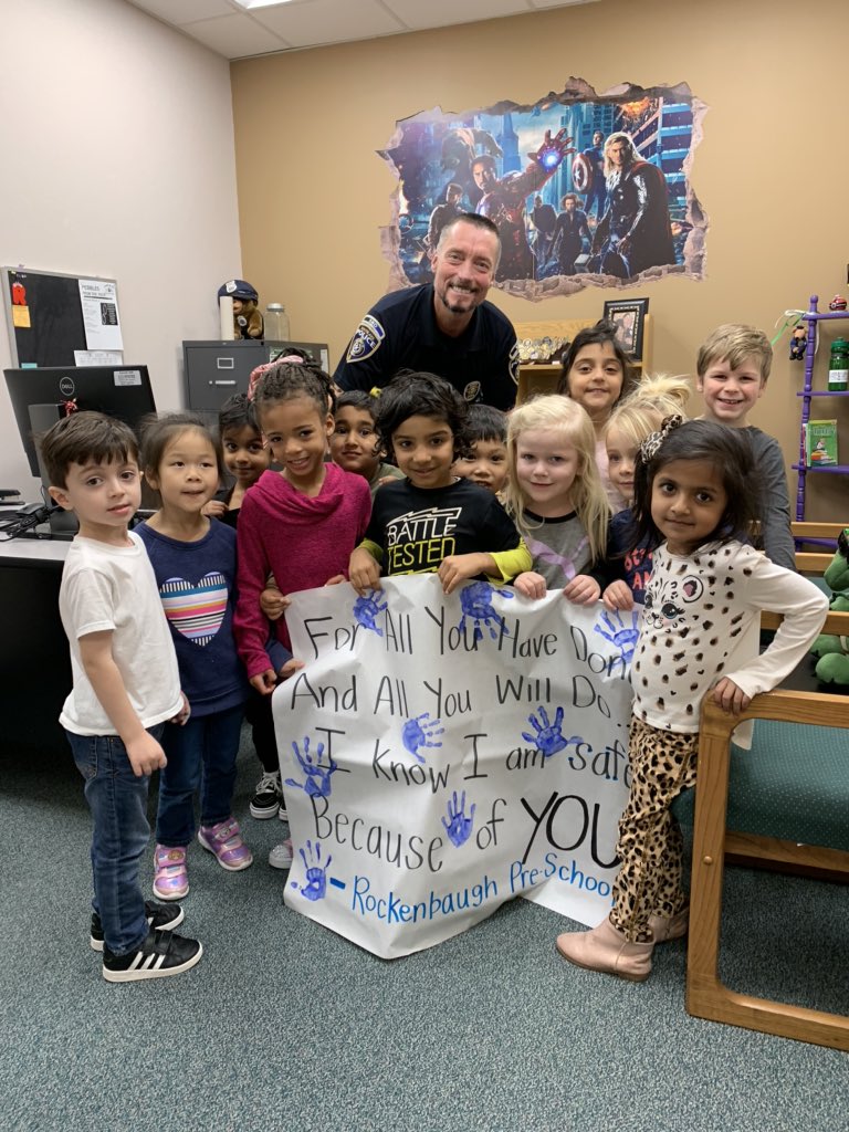 Thank you for keeping us safe, Officer Reeves!!! #SROAppreciation 👮🏼‍♂️<a href="/rockenbaughES/">Rockenbaugh ES</a>