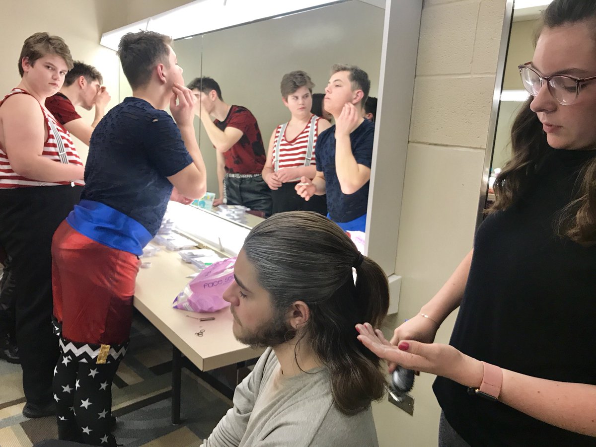 PHSPerforms's tweet image. It’s hustle time. Makeup, costumes, wigs, mic check, and props in place for full rehearsal. One last chance to lock everything in before tonight’s main stage show! #MagicToDo #KSThesFest20 @ksthespians @PittsburgUSD250