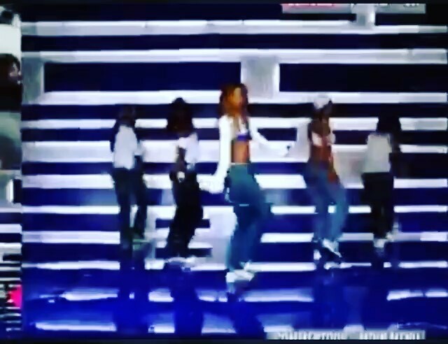 shanell_SnL's tweet photo. #Tbt!!! Me on the right trying to look as tall as all the other girls!  Thank you @jamaicacraft and @ciara for seeing how big things come in small packages LOL https://t.co/WO3s9ZNPHL https://t.co/szEJvpYw5x