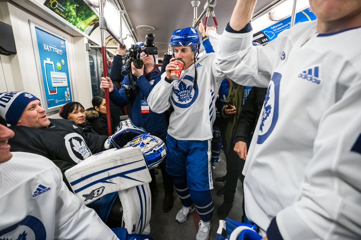 MapleLeafs's tweet photo. Riding the rails

#LeafsForever https://t.co/rdhHFTEGQW