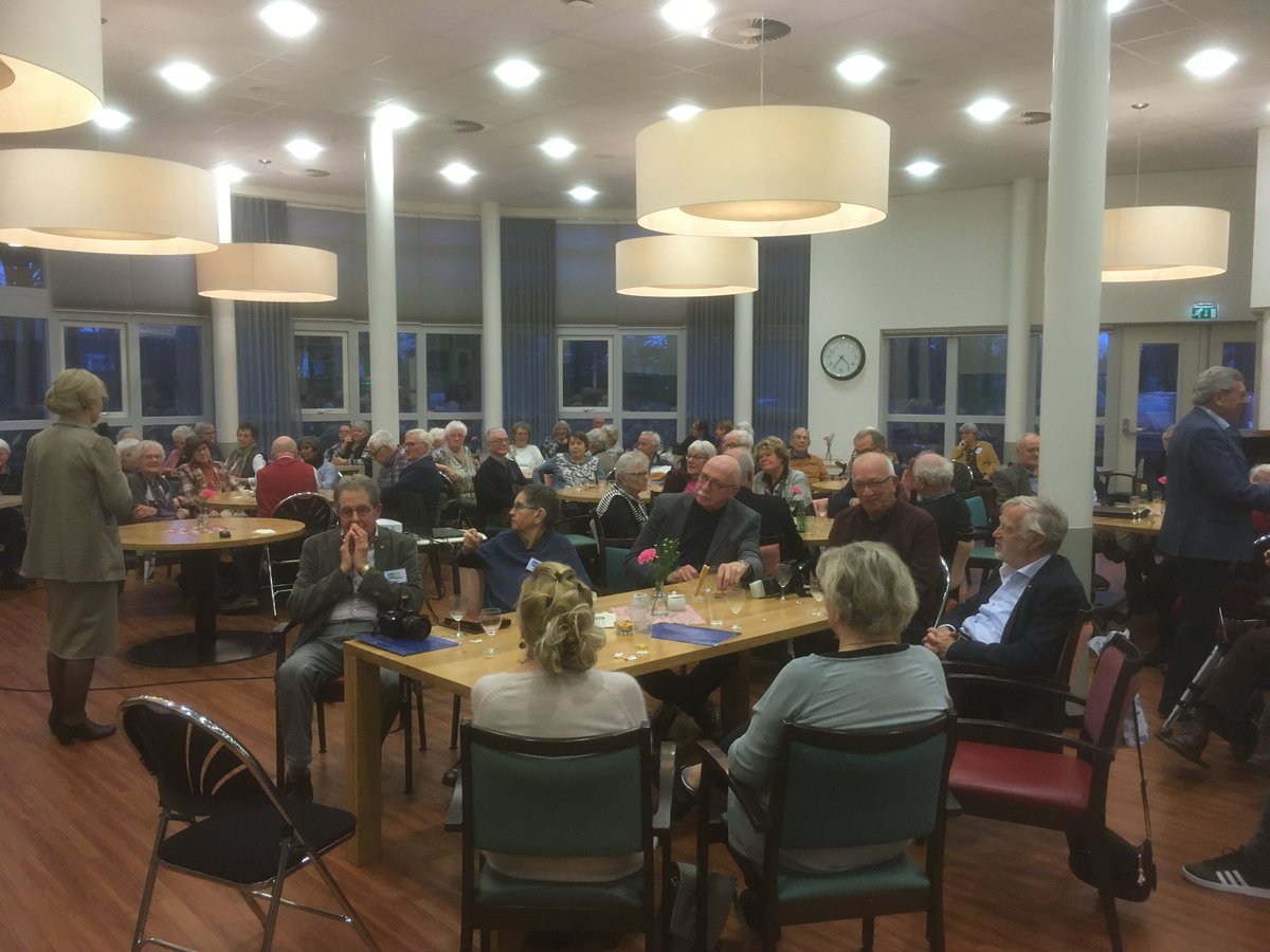 VanMierloCDA's tweet photo. Gezellige drukte vanmiddag bij de #nieuwjaarsreceptie van de gezamenlijke ouderenbonden in #Almelo, in Huize Friso

#COSBO #KBO #PCOB #OVA #awtd https://t.co/X0aSlu6p4f