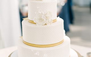The Makery Cake Co On Twitter This Gorgeous Wedding Cake Took The Decorator 6 Hours To Put All The Little Intricate Dots Of Icing On In Buttercream The Result Is Breathtaking The