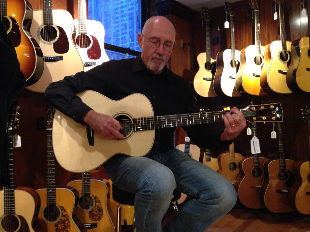 My 2020 resolution is to play guitar at an Irish pub with the locals. #Contest#BookMyResolution