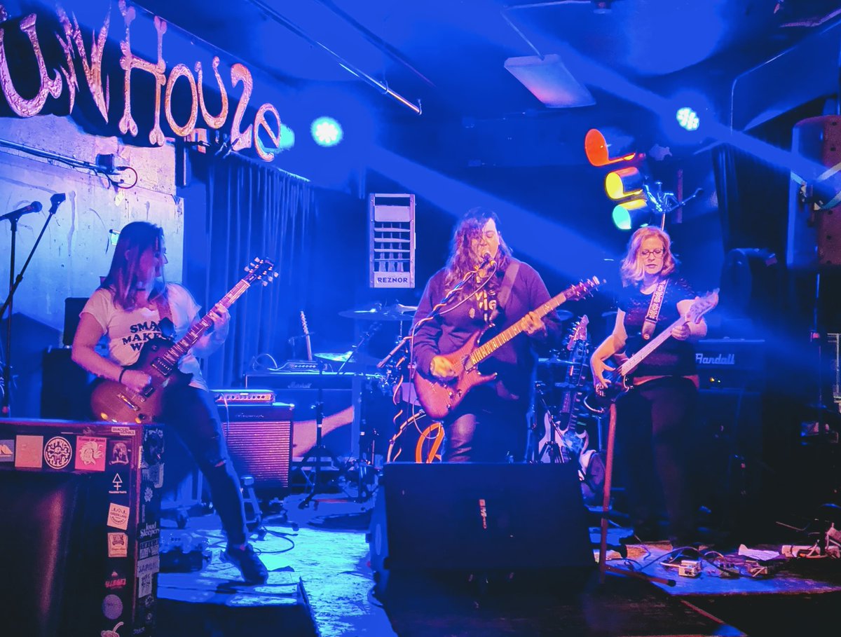AtrocityGirl's tweet photo. AG @FunhouseSeattle 1/5/2020 - thanks for the pic, Keaton! #seattle #seattlemusic #music #girlband #heavyrock #rock #musicscene @womeninmusic #feminism #vocals #bandinseattle @BandInSeattle @NW_Music_Scene @WomenWhoRock206 #womenwhorock #femaledrummer #femaleguitarist #guitar https://t.co/GyjtuP5Kf3