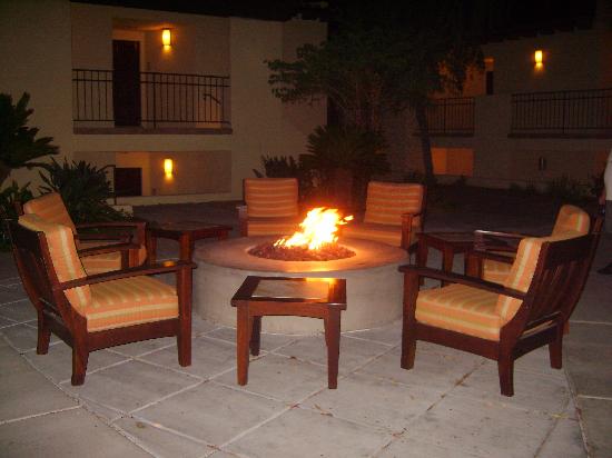 As the sun sets on our desert horizon, we recommend you head over to our fire pit to relax, unwind and remember the day.