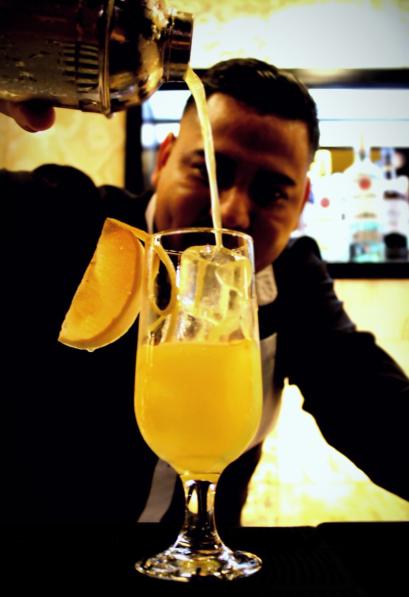 DreamsSands's tweet photo. When in Cancun, you know what to do: Ask for a great drink of #DreamsSands! 🍹 https://t.co/IVsZifUqZY