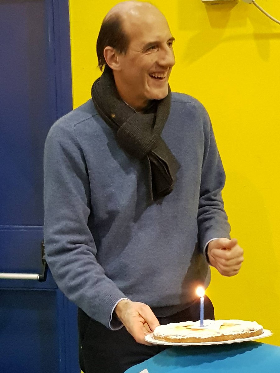 VolleySegrate's tweet photo. #auguri #buoncompleanno https://t.co/F7YFz54agX