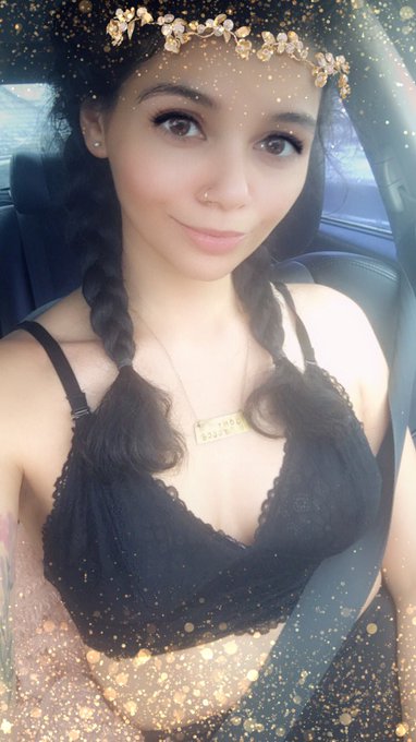 Road tripping to Cali to find a place to live! 🥰🥰 Cashapp me $15 for 6 months of my premium Snapchat