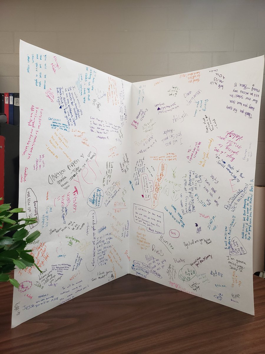 Mrs_Pipp's tweet photo. Thank you CCMS Student Council for the kind words and goodies today. CCMS, you have no idea how much I will miss you. #1moreday

P.S. I will try my best to keep the Christmas Cactus this pretty. I love it! https://t.co/5XWI6O5bDN