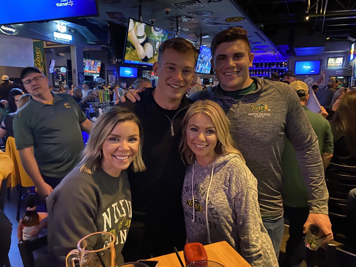 StegmanTravis's tweet photo. Love Frisco!🤘 ⁦@getbrizzywitit⁩   @eastonstick ⁦@husocrop⁩ https://t.co/1av42S114h
